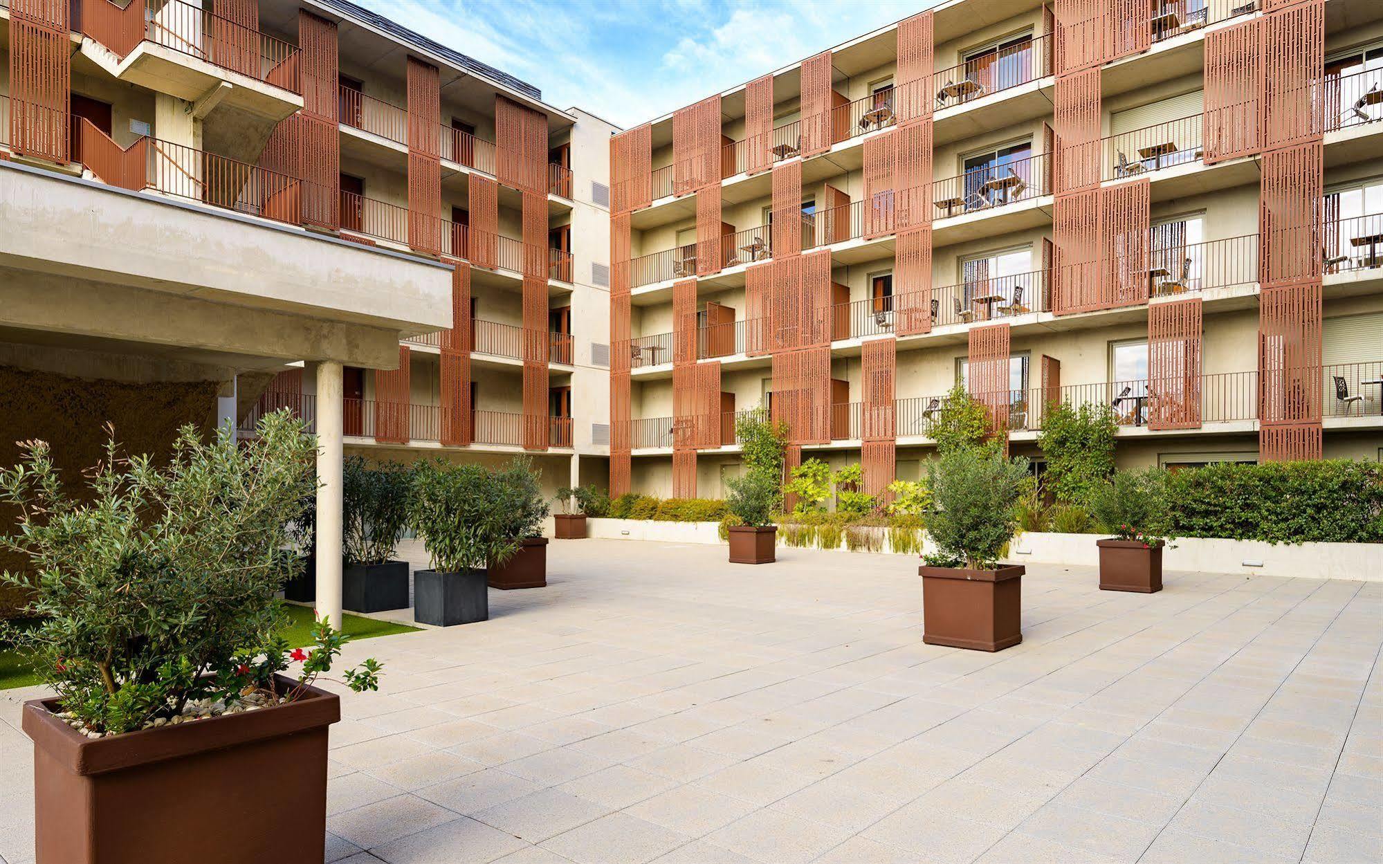 Lagrange Aparthotel Montpellier Millenaire Exterior photo